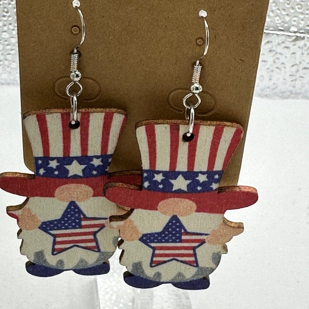 Gnome Forth of July‎ Earrings